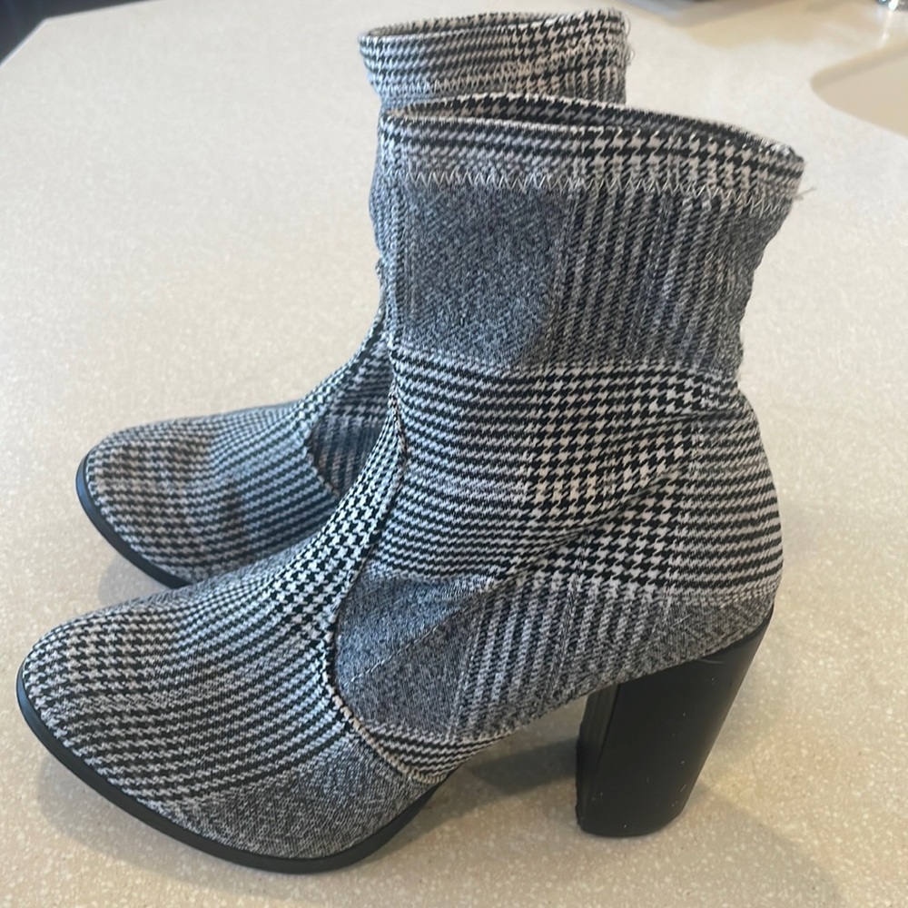Plaid heeled sock boots